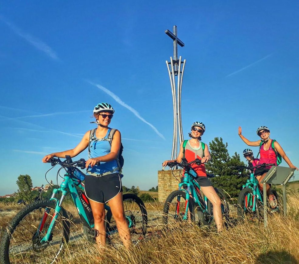 tour ebike langa del barolo