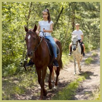 a-cavallo-in-alta-langa-weekend