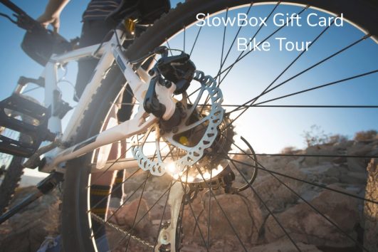 il cielo attraverso una ruota di bicicletta - Slowbox Bike Langhe