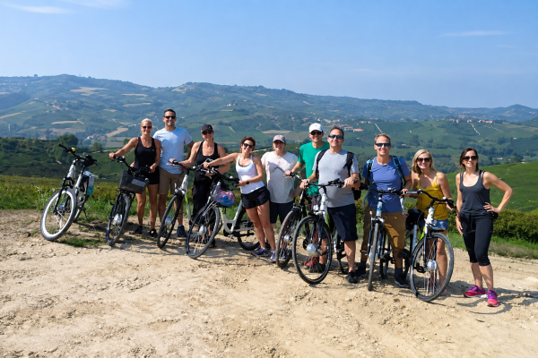 Guided e-bike tour in the Langhe with lunch Guided e-bike tour in the Langhe with lunch